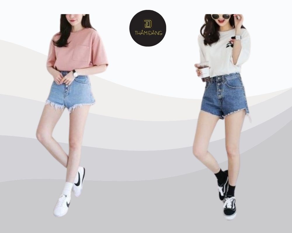 Quần short cạp cao mix cùng giày sneaker năng động