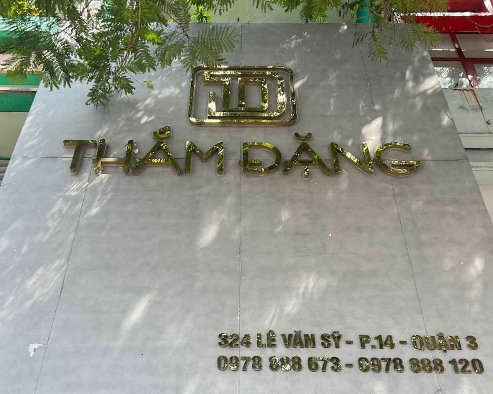 Quần jean skinny lưng cao tại Thắm Đặng Store tôn dáng, bền đẹp và dễ phối đồ.