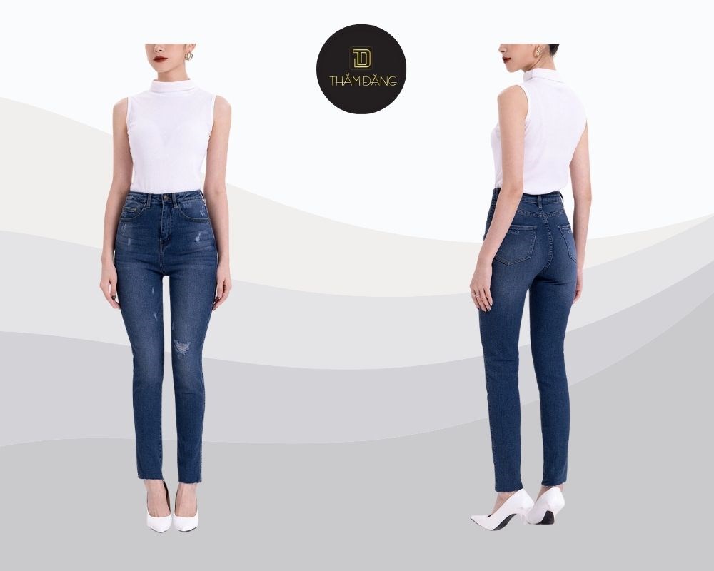 Skinny là kiểu quần bó sát từ hông đến mắt cá chân, giúp tôn lên dáng vóc